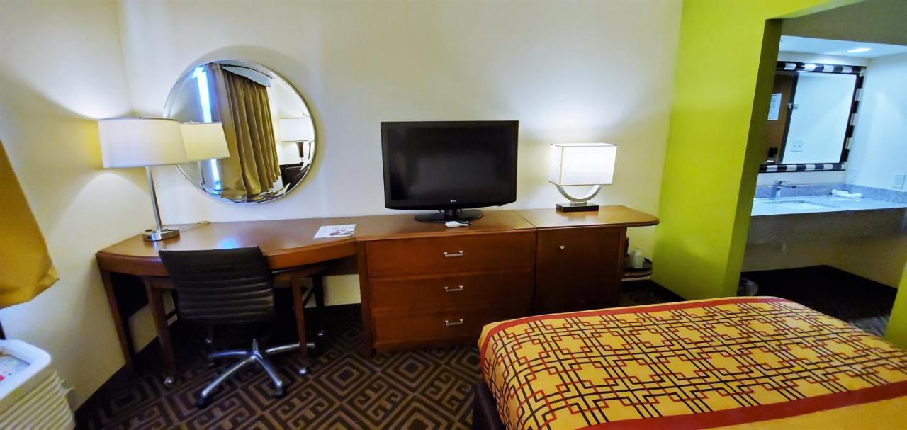 Travel Inn And Suites- Sikeston Miner I-55 Exit-67 מראה חיצוני תמונה