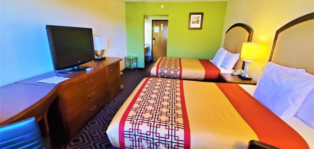 Travel Inn And Suites- Sikeston Miner I-55 Exit-67 מראה חיצוני תמונה